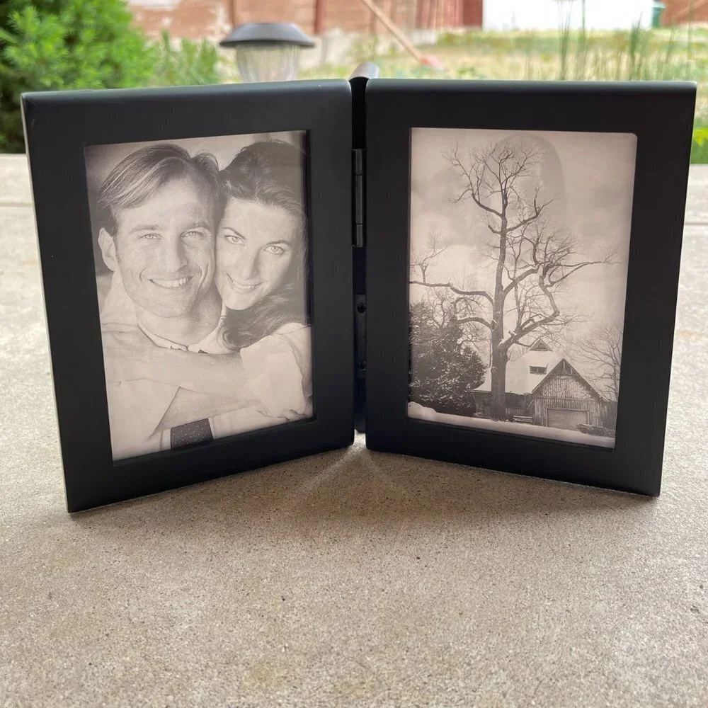 Black Tri Circular Rosewood Picture Frame